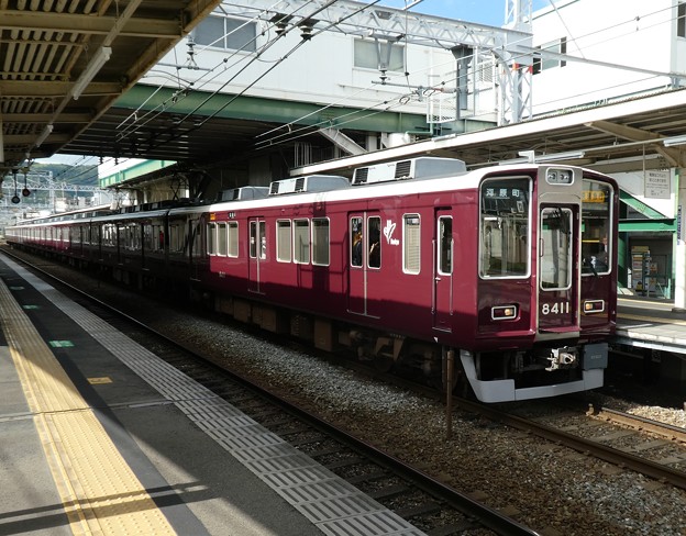 阪急：8300系(8311F)・7300系(7325F)-01