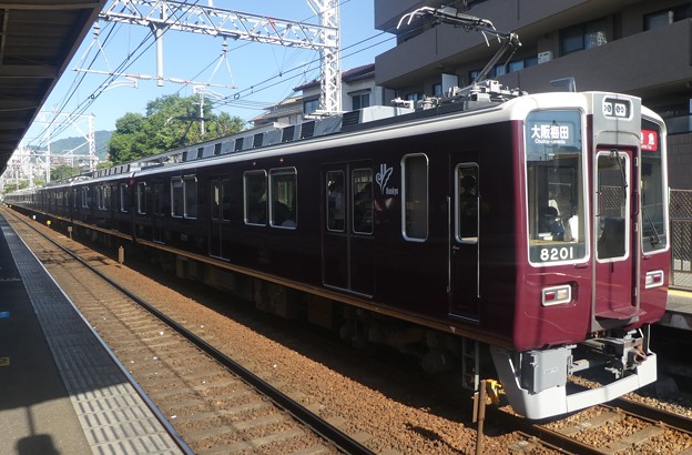 阪急：8200系(8201F)・7000系(7012F)-01