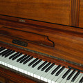 私の楽器@1920年代前半製だと思われるハンブルグ製ピアノ
