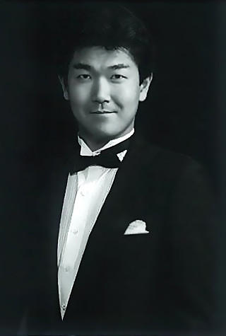 田島達也　たじまたつや　声楽家　オペラ歌手　バス･バリトン　　　Tatsuya Tajima