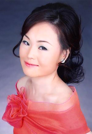 別府聡子　べっぷさとこ　声楽家　オペラ歌手　メゾソプラノ　　　Satoko Beppu