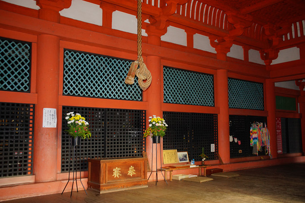 太山寺　本堂の内殿