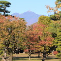 Photos: 藤田記念庭園・紅葉と岩木山01-12.10.27