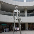 Photos: 東京オペラシティの巨人像 (新宿区西新宿)