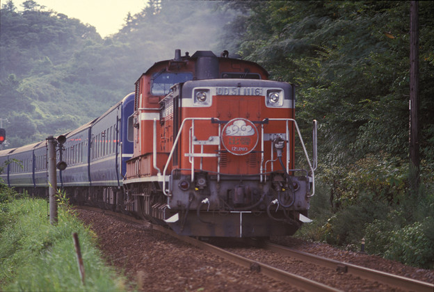Photos: 1986年8月山陰旅004　諸寄　特急出雲3号（再スキャン）