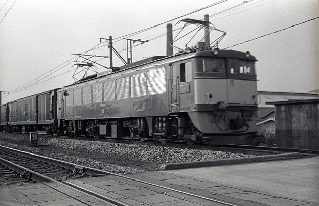 1986年頃　EF62荷物列車（ピンボケご容赦）
