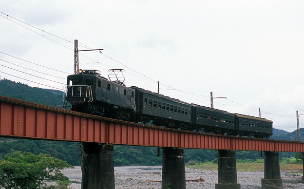 レトロ列車（笹間渡橋梁）