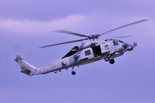 デモ訓練・・厚木のヘリコプター部隊HSM-77SABERHAWKS