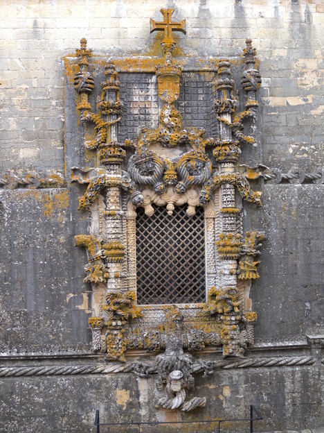 写真: Portugalトマール修道院　アルーダ作見とれる窓枠