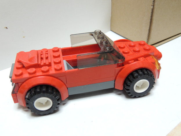 写真: レゴ：赤いスポーツカー