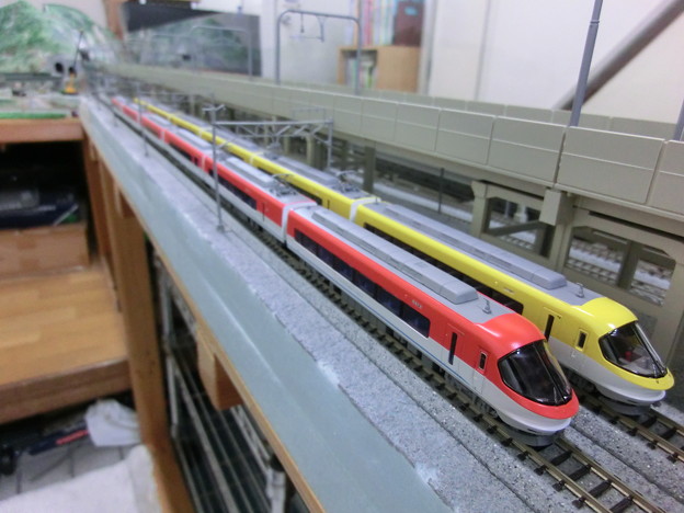 写真: 模型：近鉄23000系-16