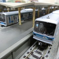 写真: 模型：ＪＲ東日本E231系800番台と東京メトロ05系-01