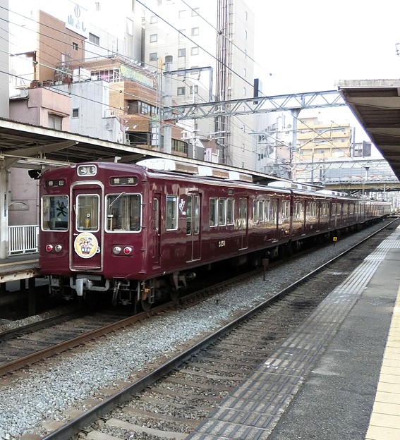 写真: 阪急：3300系(3331F)-03