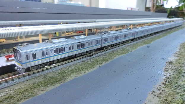 写真: 模型：千葉ニュータウン鉄道9800形-01