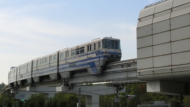 大阪高速鉄道：1000系-08