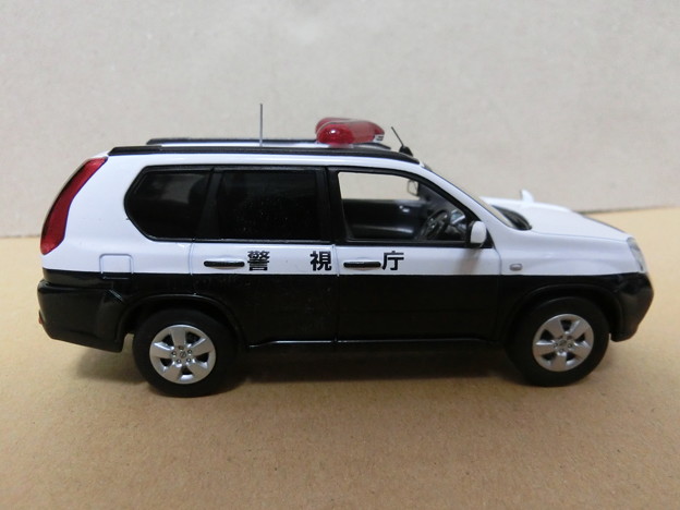 １／４３警察車両：日産エクストレイル 20S(T31) 警視庁所轄署山岳警ら車両-01
