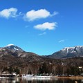 写真: 蓼科山と横岳
