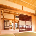 写真: アンテーク建具　　日本伝統家屋　新築