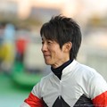写真: [川崎記念14]大賞典のときよりも長い時間ファンサービスをしてくれている幸騎手