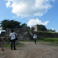 写真: 結構広い　城砦の　真ん中あたり