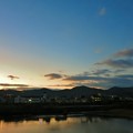 写真: 鏡川の夜明け・１