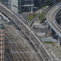 写真: 新幹線とリゾート踊り子を俯瞰