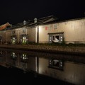 写真: 運河水鏡