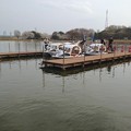 写真: 庄内緑地公園 - 052：ボート池のスワンボート