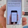 写真: iPhone 5s：Touch ID Demo - 2
