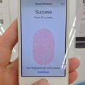 iPhone 5s：Touch ID Demo - 5（指紋スキャン完了）