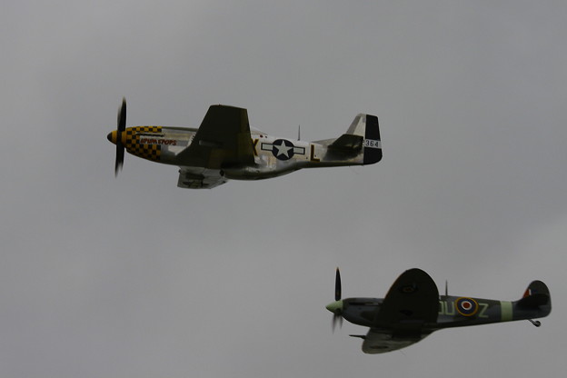 Spitfire vs P-51 013
