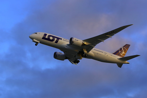 LOT 787-8 Delivery Flight_12-11-14_0009