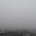 写真: 濃霧の朝