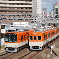 阪神8000系と9300系のすれ違い　阪神本線福島〜野田