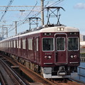 写真: 阪急7000系普通　阪急神戸線神崎川駅