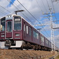 写真: 阪急9300系特急阪急京都線高槻市〜富田