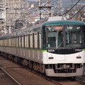 写真: 京阪9000系急行　京阪本線牧野駅