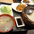 石鍋セットご飯　スープと中国醤油とレタスとホルモン