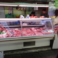 写真: 新鎮宇菜市場　肉売り場ケース付き