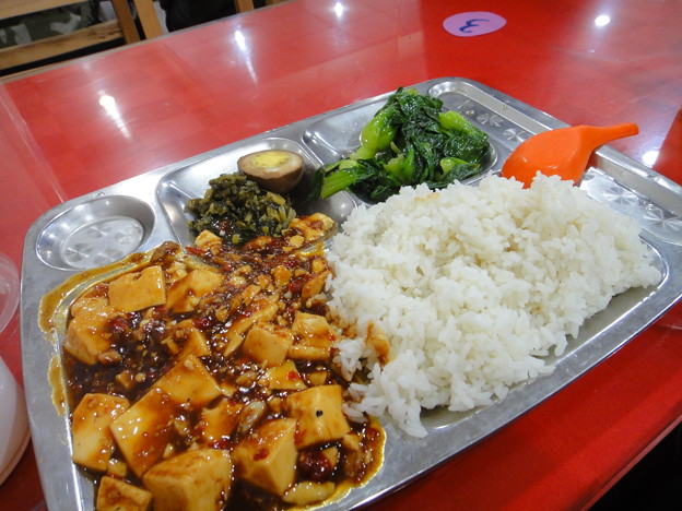 ローカル　マーボー豆腐定食　マーボー豆腐とご飯