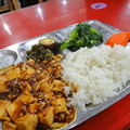 写真: ローカル　マーボー豆腐定食　マーボー豆腐とご飯