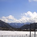 写真: 老家　雪景色　遠くに見える山　1-10