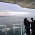 写真: 新鑑真　船内から日本を見る中国人研修生