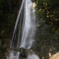 写真: 絹掛の滝