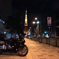 写真: 東京タワーと愛車