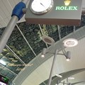 写真: ドバイ空港ROLEX