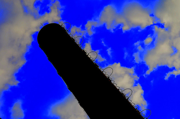 写真: 古い煙突