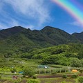 写真: Rainbow and mountain；梅雨の一休みの風景