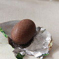 写真: 卵型チョコレート 2