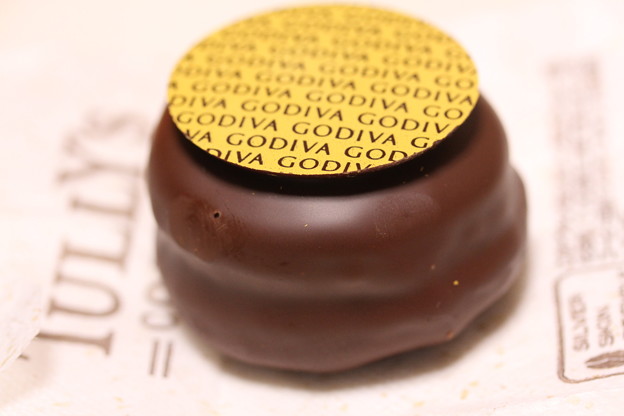 GODIVA MACARONS CHOCOLATS（ゴディバ マカロン チョコレート）ジャンドゥーヤ